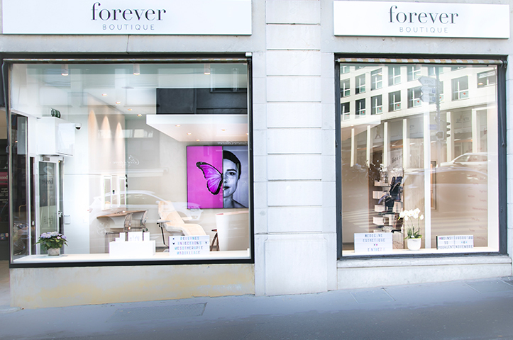Front of Forever Boutique in Lausanne
